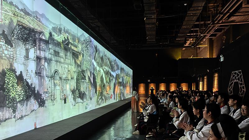 智慧教育新體驗：寧明一中AI研學(xué)之旅啟航